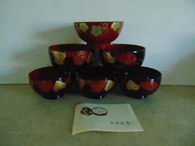 NUEVO EN CAJA Tazones de Arroz de Laca 5 Negros + 1 Rojo todos con Decoraciones Florales Foto 1 de 4