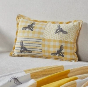 Farmhouse/Country/Primitive Patchwork Bee Pillow - Picture 1 of 3