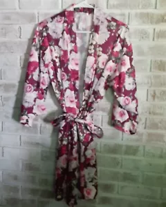 Bata Flora Nikrooz Talla M/L Elegante Satén Sensación Patrón Rosa - Imagen 1 de 7