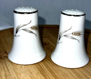 Mikasa Spring Wheat Gilded Mushroom Ceramic Salt & Pepper Shakers Vintage Japan - Picture 1 of 12