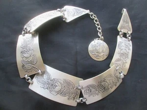 Vintage 50s Hammered Aluminum Graduated Panel Belt Roses Floral 26 30 in Hook - Picture 1 of 8
