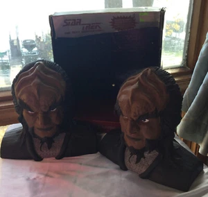 Lot Of 2 Star Trek Klingon 1993 Collectors Series BANK No. 005703 No. 032669 Box - Picture 1 of 11