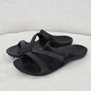 Infradito Crocs Kadee II donna taglia 8 nero sandalo cinturino design slip on nuovo con etichette - Foto 1 di 12