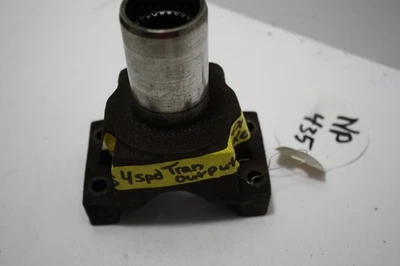 NP435 Rear Output Yoke 28 Spline 1310 Joint Ford Foto 1 de 4