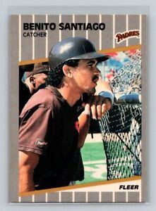 1989 Fleer #316 Benito Santiago San Diego Padres Baseball Card