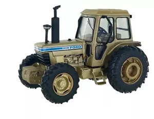 43409G Britains GOLD Ford 8700 tractor 1:32 scale New Sealed BOX Limited Edition - Picture 1 of 1