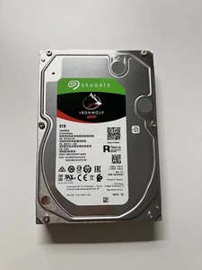 Seagate IronWolf Hard Drive, 8 TB (ST8000VN004), SATA 6Gb/s - Afbeelding 1 van 2