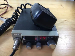 Uniden PC33 40 Channel AM Mobile CB Radio Transmitter Original Mic AMW9YR-301A - Picture 1 of 10