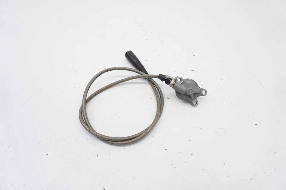 Оригинальный ведомый цилиндр гидравлической муфты KTM 125-450 Brembo 79232061044 2023-2025 M19 - Изображение 1 из 4