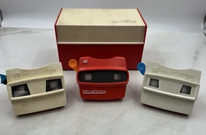VTG Fisher Price Viewmaster Viewer Slides And Case - Picture 1 of 13