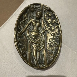 Vintage Novelty Cheeky Saucy Double sided bare bottom Ornamental Brass Pin Tray - Picture 1 of 6