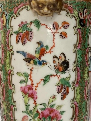 Paire de vase en porcelaine de Canton Dynastie Qing periode Guangxu - Photo 1/4