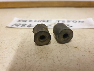 SUZUKI TS50X GOMA DE MONTAJE PROTECTOR DE BARRO TRASERO 1984 A 2003 ROMPIENDO TS50X Foto 1 de 4