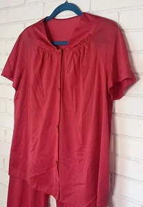 Vintage Vanity Fair Sleepwear Set Top Pants Christmas Red Nylon Satin Size 38 - Picture 1 of 8