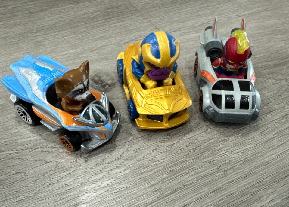 Hot Wheels RacerVerse Set of 3 Die-Cast Cars Marvel Driver: Rocket, Thanos & Cap - Image 1 of 4