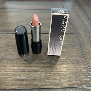 New MARY KAY NATURALLY BUFF Gel Semi Shine Full Size Lipstick 094608 - Picture 1 of 3