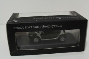 Smart forfour deep green 1:43 Schuco Box