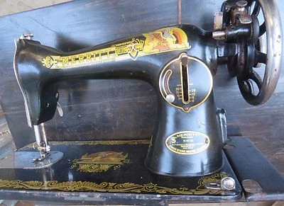 Máquina de coser Merritt de colección TM of Globe SINGER COMPANY 15ND88 ORO decoración MOTIVO  Foto 1 de 4
