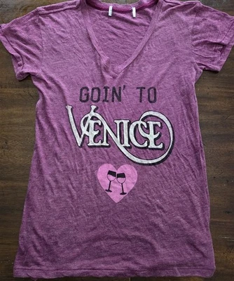 Camiseta Wildfox S Going to Venice Borgoña Cuello en V 125515 nueva sin etiquetas Foto 1 de 3