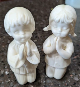 Vintage Schmid Bros Bisque Boy And Girl Praying 3.5" Tall - Picture 1 of 4