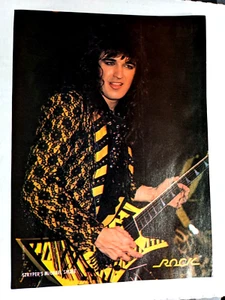 RECORTE DE PÓSTER PINUP DE PÁGINA COMPLETA STRYPER / MICHAEL SWEET LIVE / REVISTA JETBOY - Imagen 1 de 2