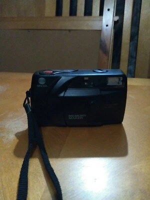 Minolta Memory Maker III 3 Big View Finder 35mm Film Point Shoot Camera  - Image 1 of 2