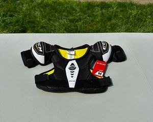 CCM Tacks Youth Shoulder Pads SZ Medium - Picture 1 of 3