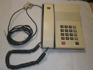 ANCIEN TELEPHONE FRANCE TELECOM / DIGITEL 2000/1980 / - Zdjęcie 1 z 3