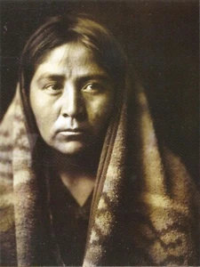 Postcard Arizona "Navajo Matron" 1904 Photo Portrait by Edward S Curtis (Repro) - Picture 1 of 1