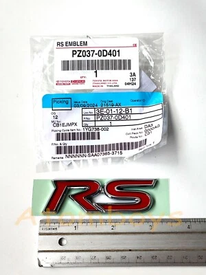 INSIGNIA EMBLEMA LOGOTIPO ROJO ORIGINAL TOYOTA RS PARA TRASERO TOYOTA YARIS ALTIS VIOS Foto 1 de 4