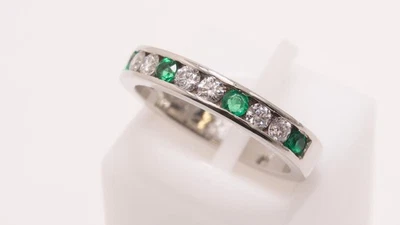 Pre-Loved Palladium Diamond & Emerald Half Eternity Band Size UK - J US - 4 5/8 - Image 1 of 4
