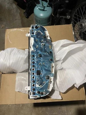 Toyota 1992-1995 camioneta pickup automática 4x2 grupo de velocímetro sin techo sin trípode Foto 1 de 3