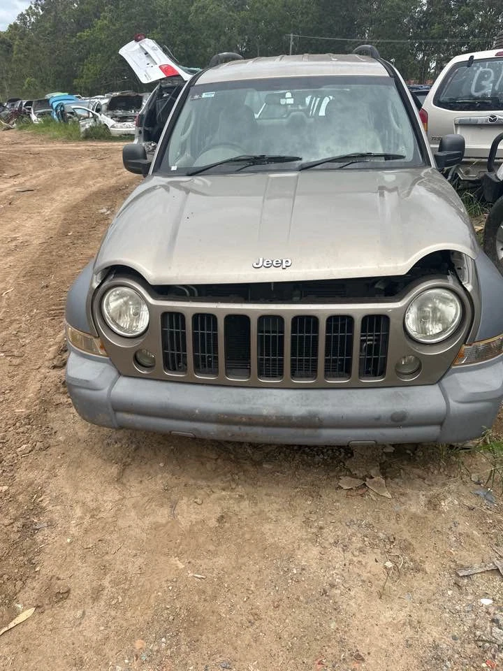 2005 Jeep Cherokee KJ A/C Condenser 02-07 Liberty Replacement Part #B656 - image 1 of 4