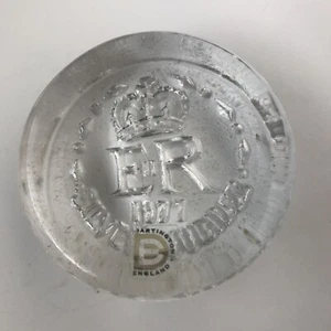 England Royal Celebration Dartington Glass Paperweight 1997 E-R Silver Jubilee - Picture 1 of 6