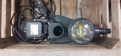 Bestway Power Steel Pool, Komplett-Set mit großem Filter, Pumpe und Heizung   - Bild 1 von 4