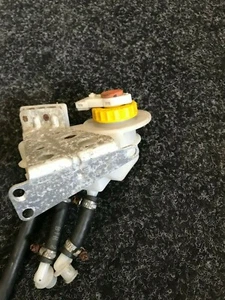 FERRARI 360 BREMSFLÜSSIGKEITSBEHÄLTER F360 BREMSÖL UND LEITUNGEN - Bild 1 von 11