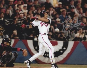 Signed 8x10 DAVE JUSTICE  Atlanta Braves Autographed photo - w/COA - Picture 1 of 1