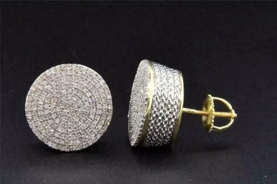 Pendientes 3D de diamantes redondos de oro amarillo de 10 quilates de 3/4 quilates creados en laboratorio con tornillo trasero Foto 1 de 4