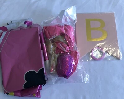 Minnies 1st Birthday Balloon Set, Latex balloons And A Birthday Banner - Image 1 of 4