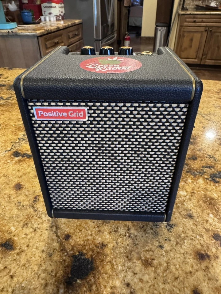 Altavoz portátil amplificador de guitarra Positive Grid Spark MINI negro Bluetooth Foto 1 de 4