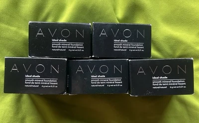 avon smooth minerals powder foundation transparent glow M01 - Image 1 of 3