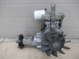 FABRICANTE DE EQUIPOS ORIGINALES Grasshopper 771 GEMINI 391206 MOTOR DE TRANSMISIÓN EATON 718 725 K 928 - Imagen 1 de 9