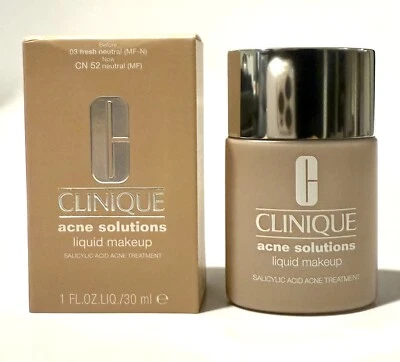 CLINIQUE ACNE SOLUTIONS LIQUID MAKEUP SALICYLIC ACID TREATMENT CN 52 NEUTRAL MF - Image 1 of 2