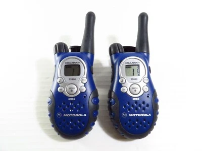 2 PACK MOTOROLA TALKABOUT T5800 VOX 22 CHANNEL 38 CODES 5 MILE RANGE - Image 1 of 4
