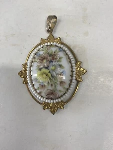 Vintage Miriam Haskell Hand Painted  Porcelain Brooch Pin Floral - Picture 1 of 4