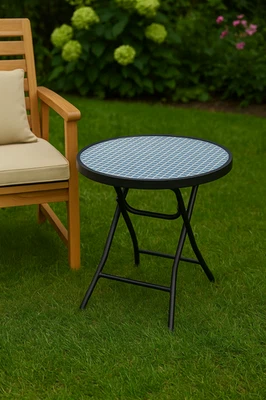 Mesa auxiliar plegable de mosaico para exteriores Foto 1 de 4