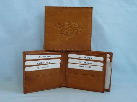 NASHVILLE PREDATORS    Leather BiFold Wallet    NEW    brown 4+ Cover