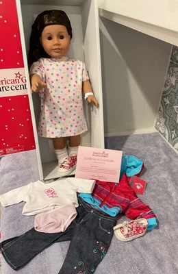 Muñeca American Girl 26. Cabello y ojos castaños rizados. Home from Doll Hosp. Cabezal nuevo Foto 1 de 4