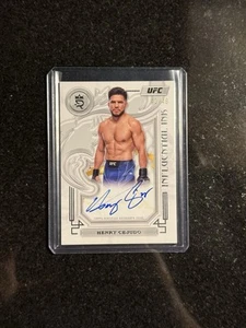 2024 Topps Royalty UFC Henry Cejudo Influential Ink Auto /49 - Picture 1 of 2