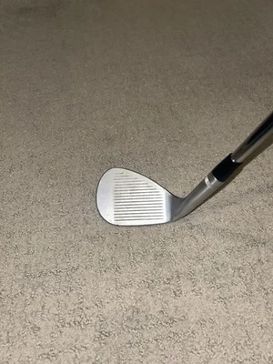 Cuña Titleist Vokey SM8 62* 08F - Diseño BV - Eje de acero - Excelentes ranuras Foto 1 de 4